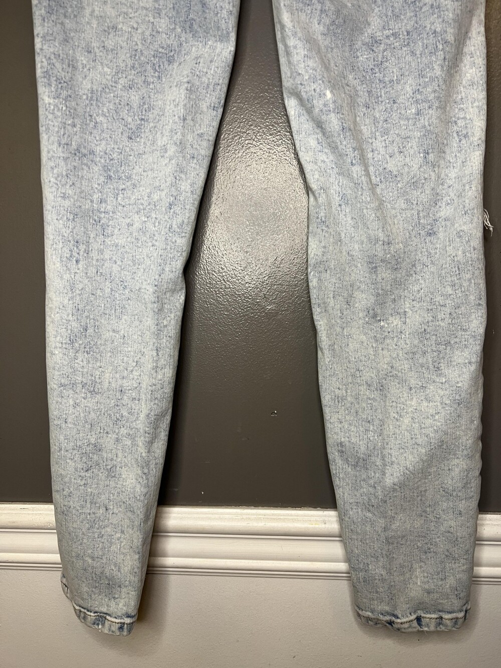 Wild Fable Jeans Womens 8 Light Wash Highest Rise Skinny Distressed Ripped - Picture 6 of 9